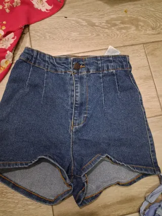 Lote de ropa para chica + regalo