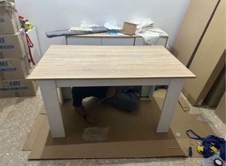Montador de muebles.