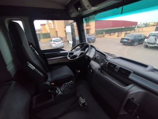 MAN TGS 33.440-CAMIONES GANCHOS PORTACONTENEDORES