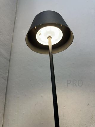 Lámpara de sobremesa recargable