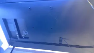 Samsung QLED 50 con líneas