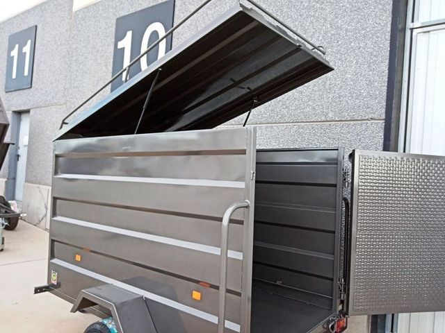 NUEVO: Remolque dos ejes con freno 220x130x130