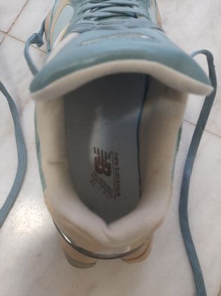 New Balance Beige/Teal Zapatillas Deportivas