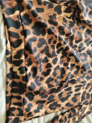 Sudadera con estampado de leopardo