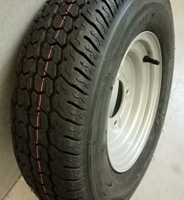 NUEVAS: Ruedas completas para remolques