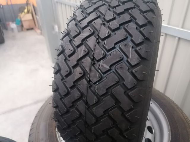 NUEVAS: Ruedas completas para remolques