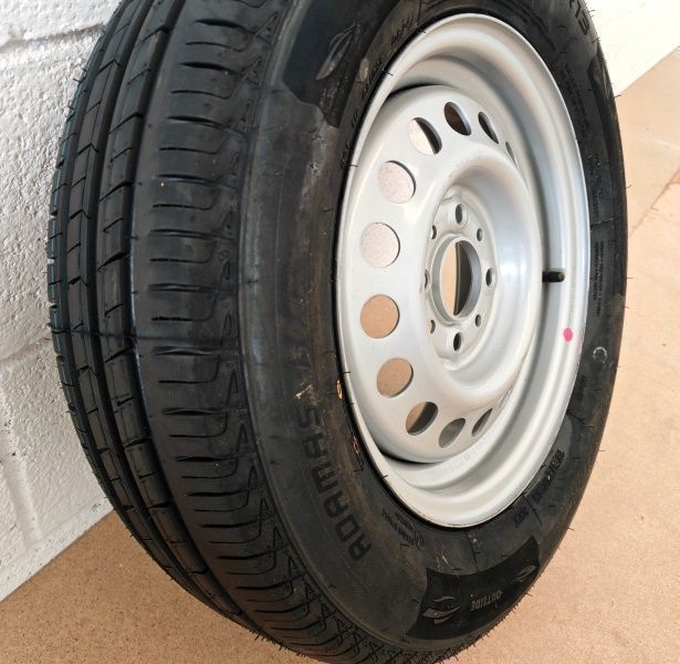 NUEVAS: Ruedas completas para remolques