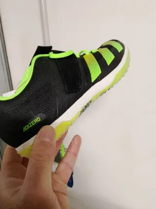 Scarpe atletica Adidas taglia 42