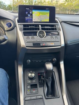 Lexus NX 300 197 cv 2019