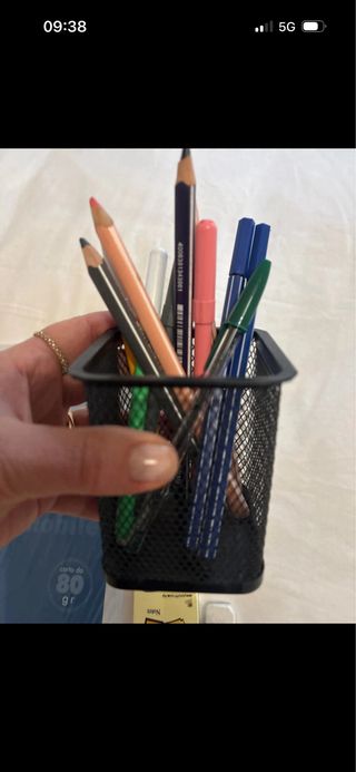 Lotto materiale scolastico/ufficio: fogli, quadern