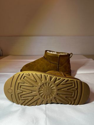 Botas UGG Classic Ultra Mini Platform Marrón