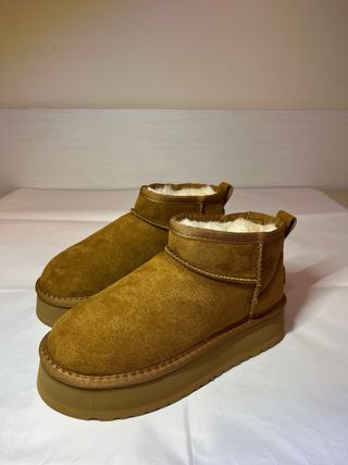 Botas UGG Classic Ultra Mini Platform Marrón