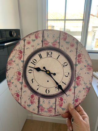 Reloj de pared floral vintage