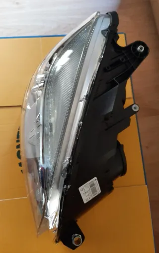Faro Delantero Mercedes Clase C W204