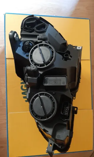 Faro Delantero Mercedes Clase C W204