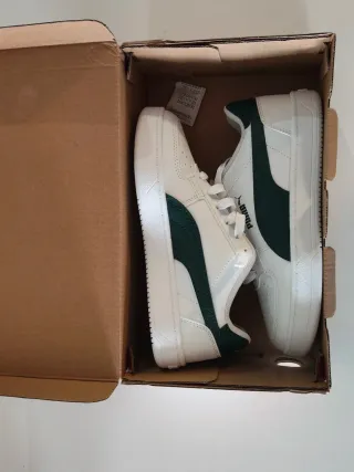 Puma Blancas y Verdes . Originales a estrenar