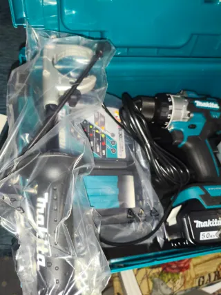 Taladro Percutor Makita DHP492RTJ 18V 5Ah