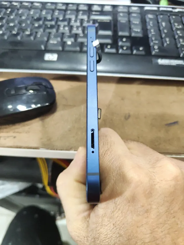 Scocca iPhone 12 Blu