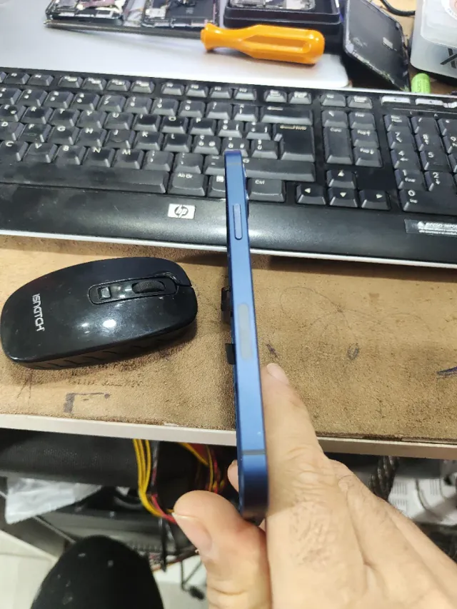 Scocca iPhone 12 Blu