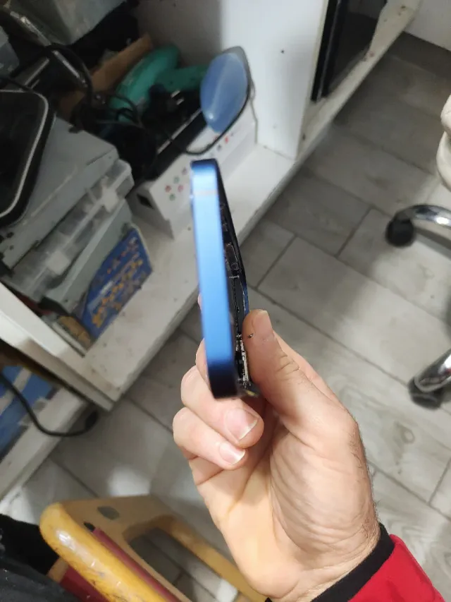 Scocca iPhone 12 Blu