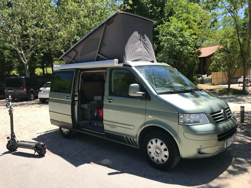 SE ALQUILA! Volkswagen California T5 - foto 1