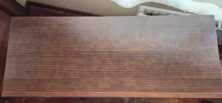 Mueble TV madera y plateado