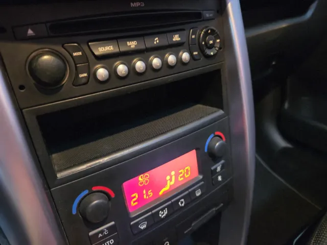 Peugeot 207 2007