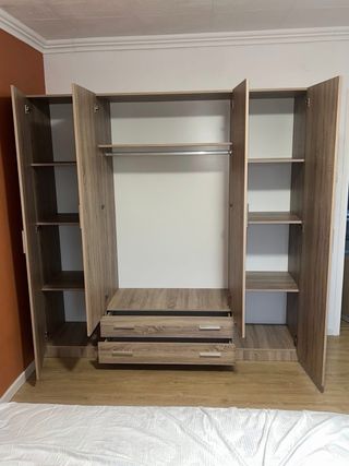 Armadi in legno a 2/3/4 ante Nuovi!!!