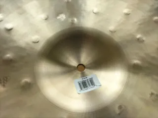 ** Zildjian Crash 18" K Custom Special Dry** Nuevo