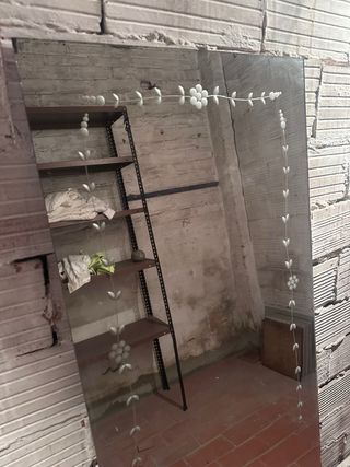 Espejo largo decorado sin marco