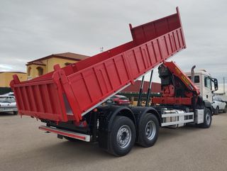 MAN TGM 33 440-CAMIONES GRUA