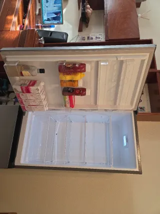 Nevera KROME plateada