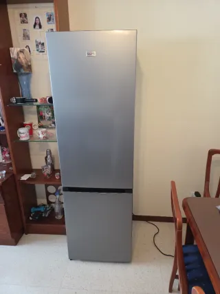 Nevera KROME plateada