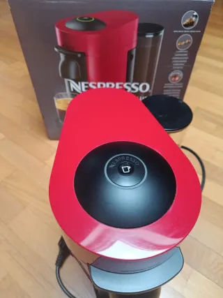 Nespresso Vertuo Plus GDB2 EU Rossa