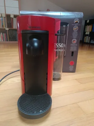 Nespresso Vertuo Plus GDB2 EU Rossa