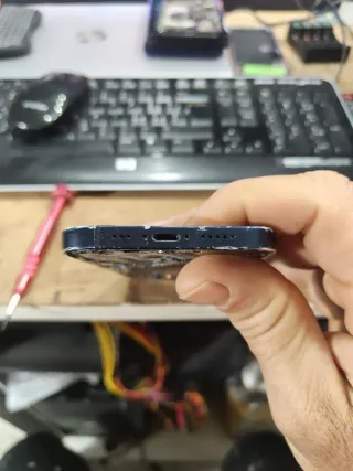 Scocca iPhone 12 Blu