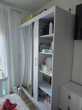 Armario corredero blanco