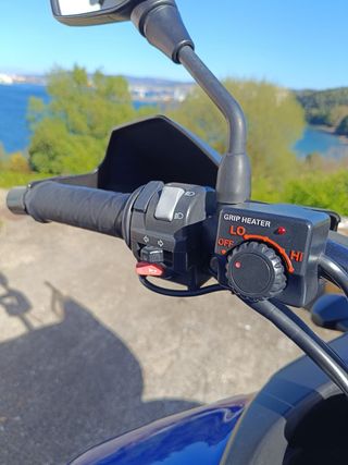 Suzuki Vstrom 650 Azul