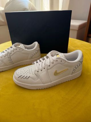 Nike Jordan 1 Low Edizione Limitata Oro Bianco