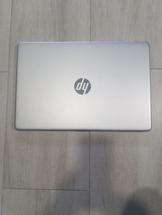 PORTÁTIL 15" HP pavilion i3.  3Ghz.  11th gen.