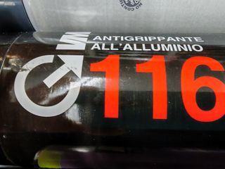 SPRAYS Y ACCESORIOS PARA MANTENIMIENTO DE METALES