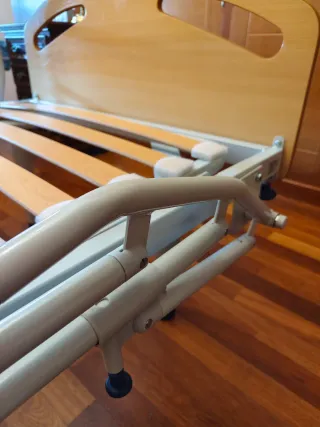 Cama articulada, mando y colchón, fabricada Europa