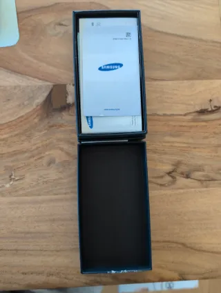 Caja Original Samsung Galaxy S III (solo caja).