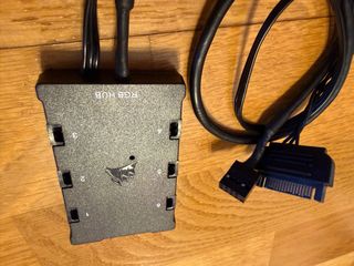 Corsair RGB Hub 6 puertos