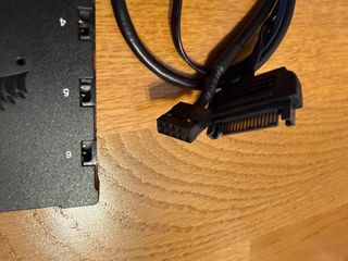 Corsair RGB Hub 6 puertos