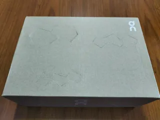 Zapatillas On Talla 28.5 Rosa/Blanco