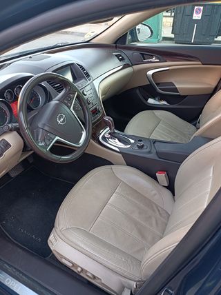 Opel Insignia 2011