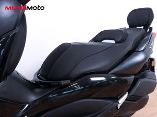 YAMAHA X-MAX 300 IRON MAX ABS