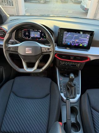 SEAT Arona 2024
