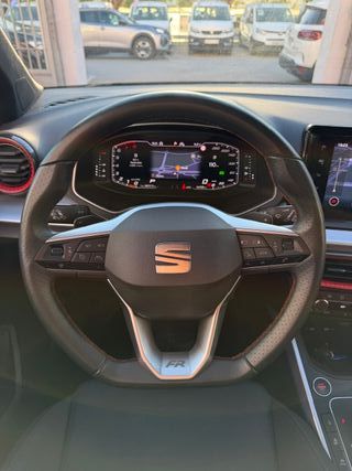 SEAT Arona 2024